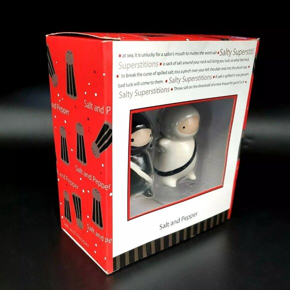 NINJA SALT AND PEPPER SHAKERS Set Ceramic Japanese Warriors Black White - Picture 11 of 12